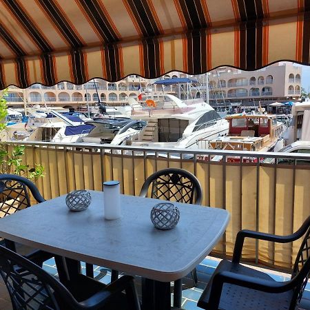 BLEU AZUR Appartement 3 étoiles Hyères Esterno foto