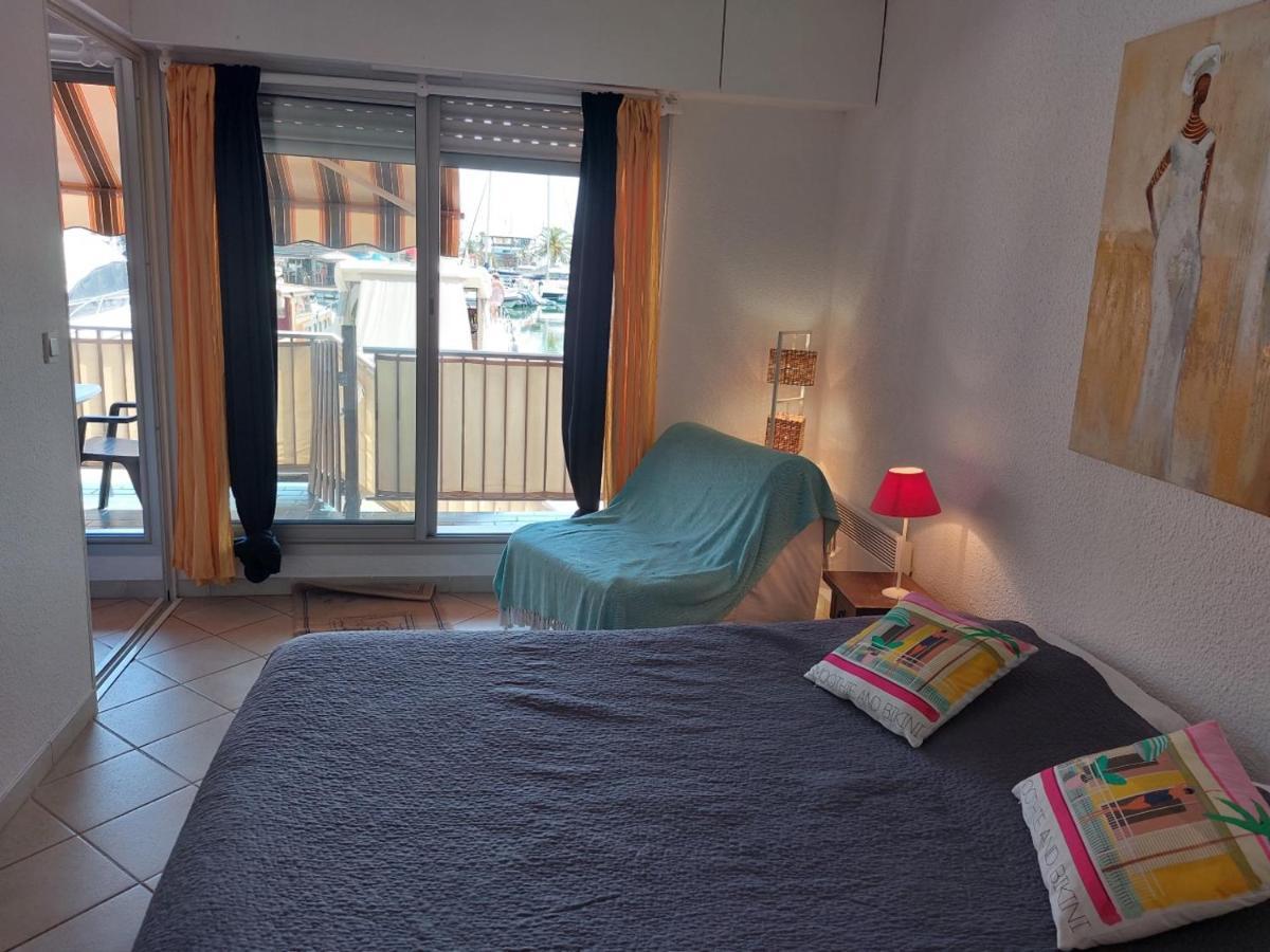 BLEU AZUR Appartement 3 étoiles Hyères Esterno foto