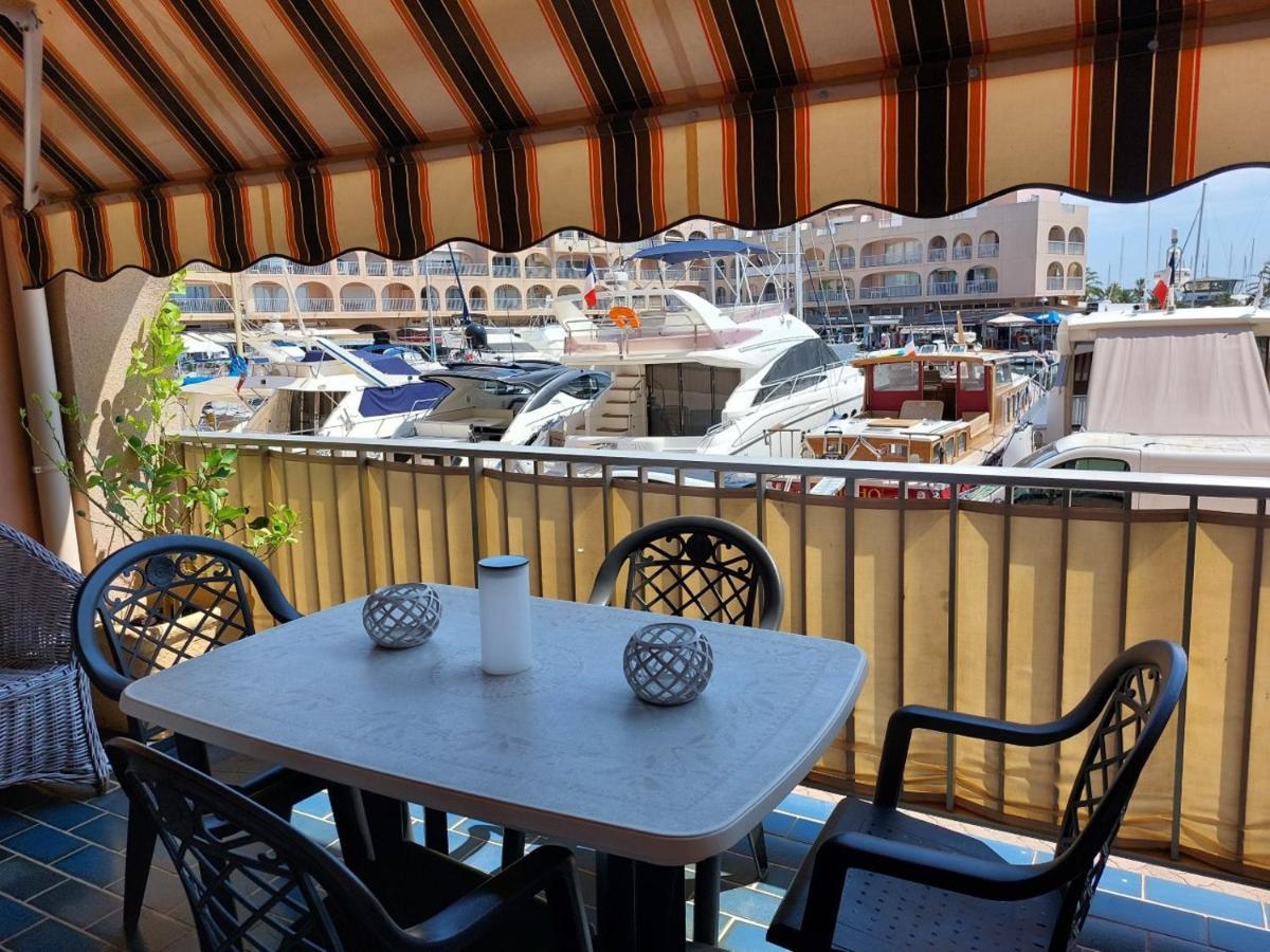 BLEU AZUR Appartement 3 étoiles Hyères Esterno foto