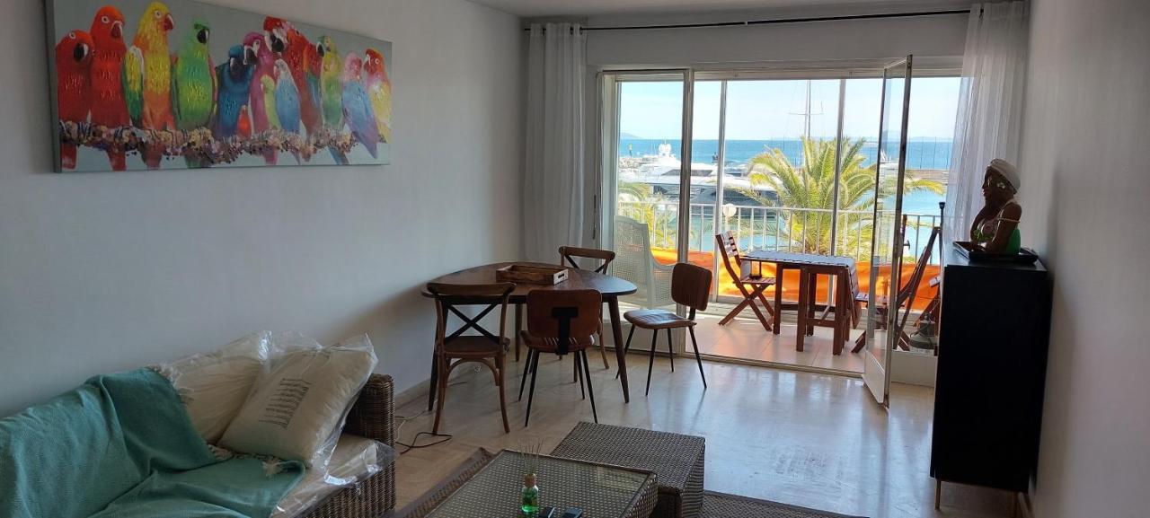 BLEU AZUR Appartement 3 étoiles Hyères Esterno foto