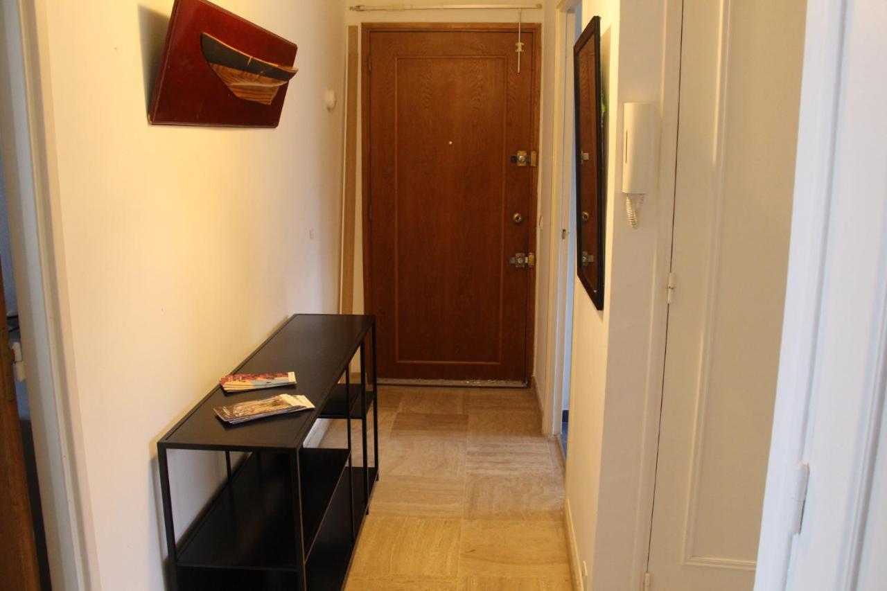 BLEU AZUR Appartement 3 étoiles Hyères Esterno foto