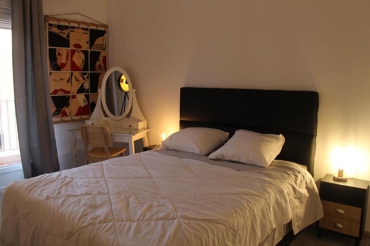 BLEU AZUR Appartement 3 étoiles Hyères Esterno foto